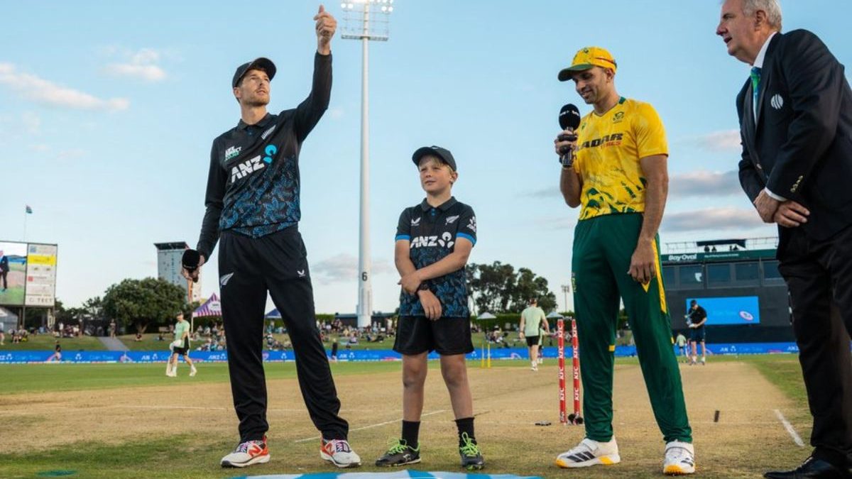 NZ vs SA 4th T20I: James Neesham captains New Zealand for first time as South Africa choose to bat first NZ vs SA 4th T20I: James Neesham captains New Zealand for first time as South Africa choose to bat first