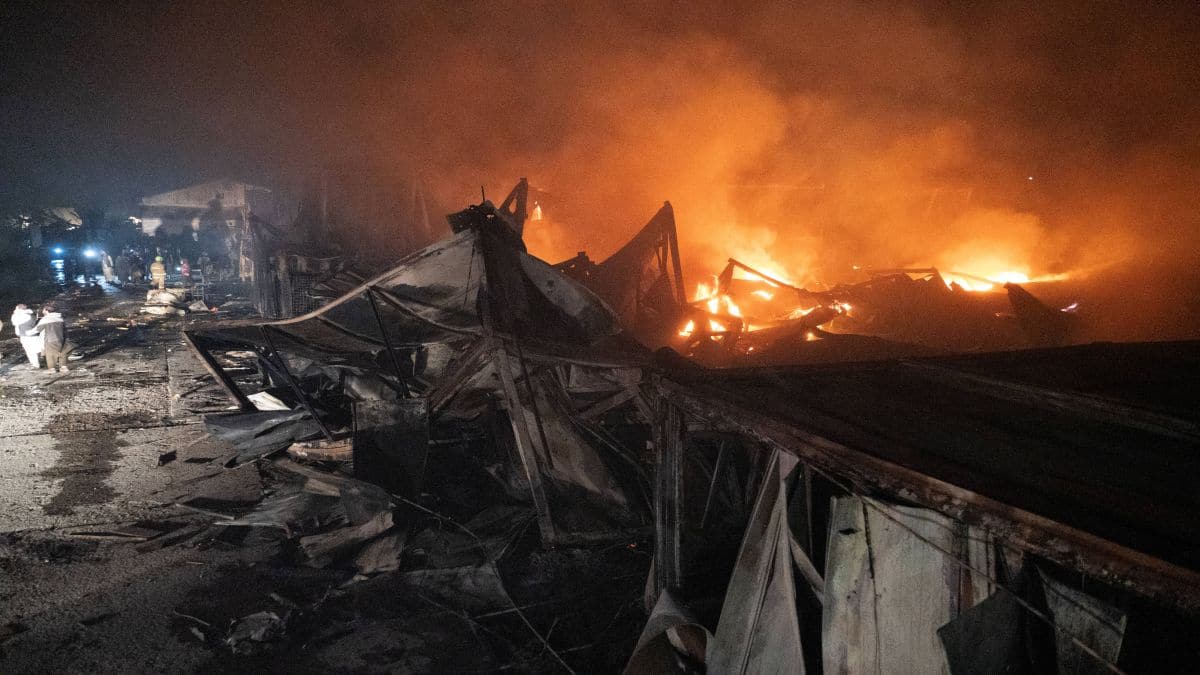 Pakistan-Afghanistan war: Was Kabul hospital airstrike intentional? What  happened? – Firstpost