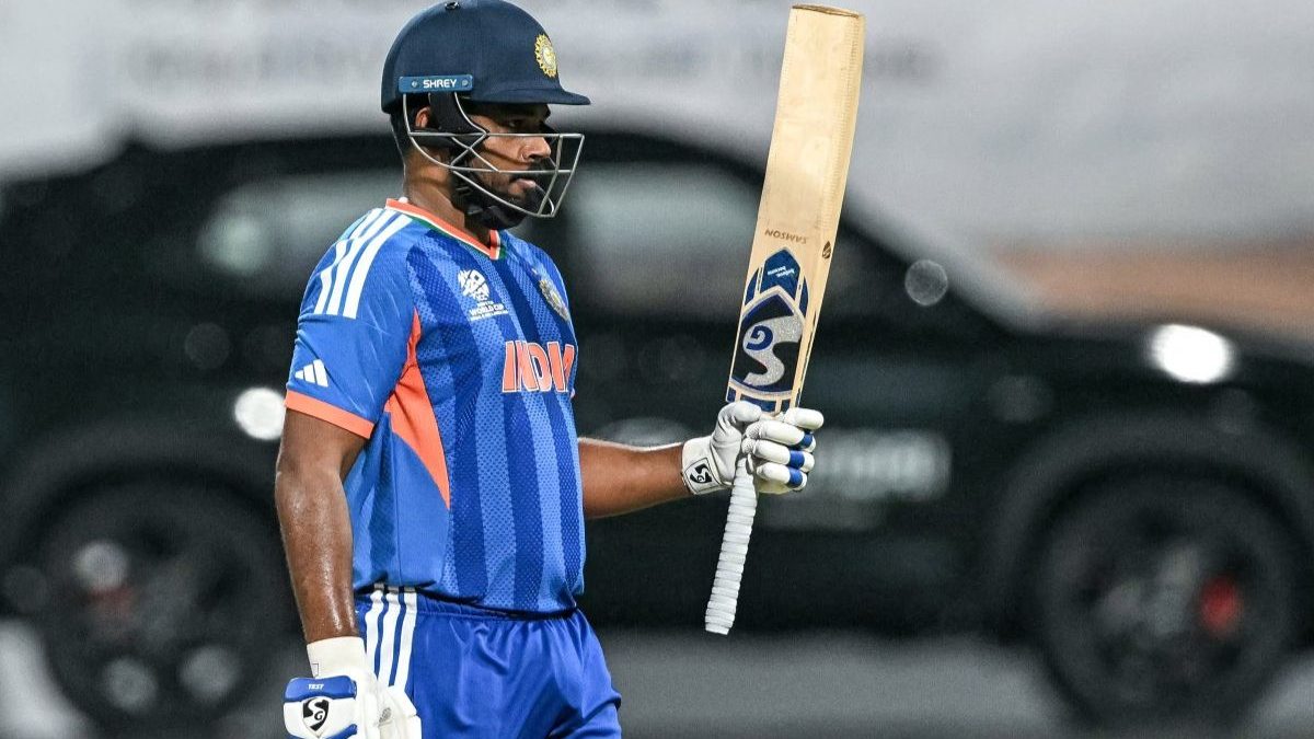 'Sanju! Sanju!' chants echo around Wankhede as Samson smashes fifty; Sunil Gavaskar reacts: 'Look at what it has done...' 'Sanju! Sanju!' chants echo around Wankhede as Samson smashes fifty; Sunil Gavaskar reacts: 'Look at what it has done...'