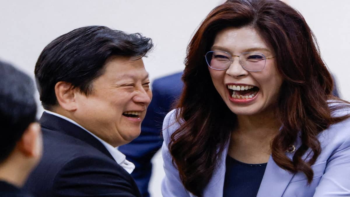 Taiwan opposition leader Cheng Li-wun visits China amid cross-strait  tensions – Firstpost