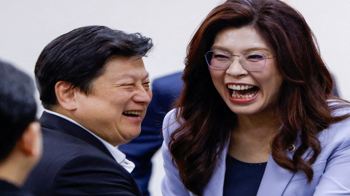 Taiwan opposition leader Cheng Li-wun visits China amid cross-strait tensions – Firstpost