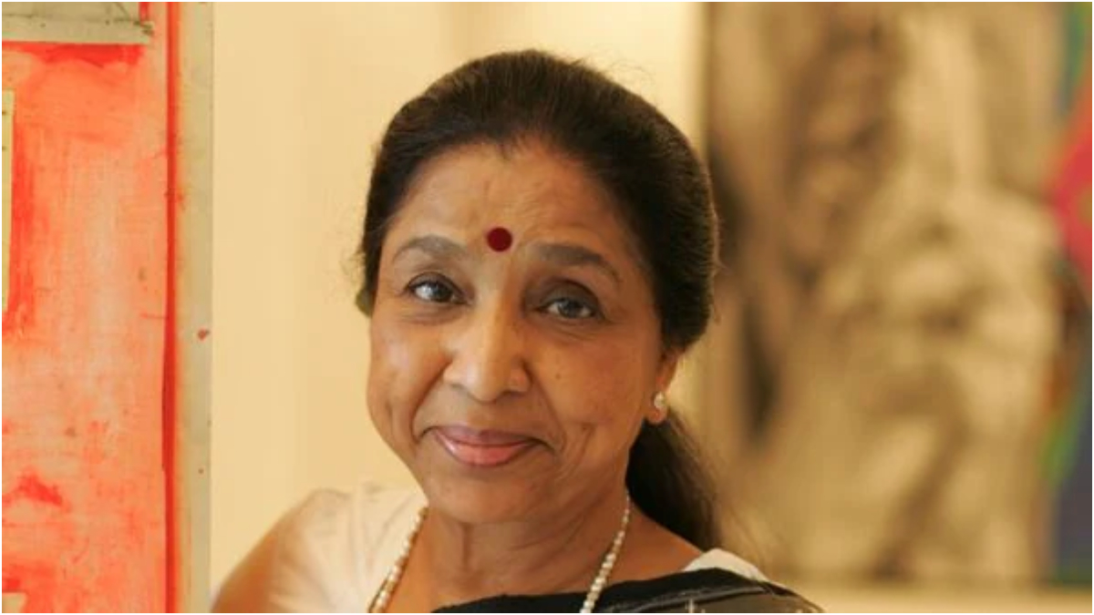 Image 37: Asha Bhosle Funeral LIVE Updates: Jackie Shroff wipes singer's granddaughter Zanai's tears as she breaks down