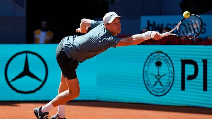 Jannik Sinner delivers verdict on teenage stars who could soon challenge him and Carlos Alcaraz: ‘Very good players’ Jannik Sinner delivers verdict on teenage stars who could soon challenge him and Carlos Alcaraz: ‘Very good players’