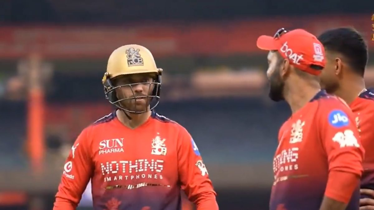 Phil Salt talks to Dinesh Karthik during RCB practice session. X/RCBTweets Phil Salt talks to Dinesh Karthik during RCB practice session. X/RCBTweets