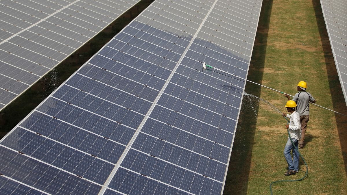 US slaps 123% anti-dumping duty on Indian solar imports. What does it ...