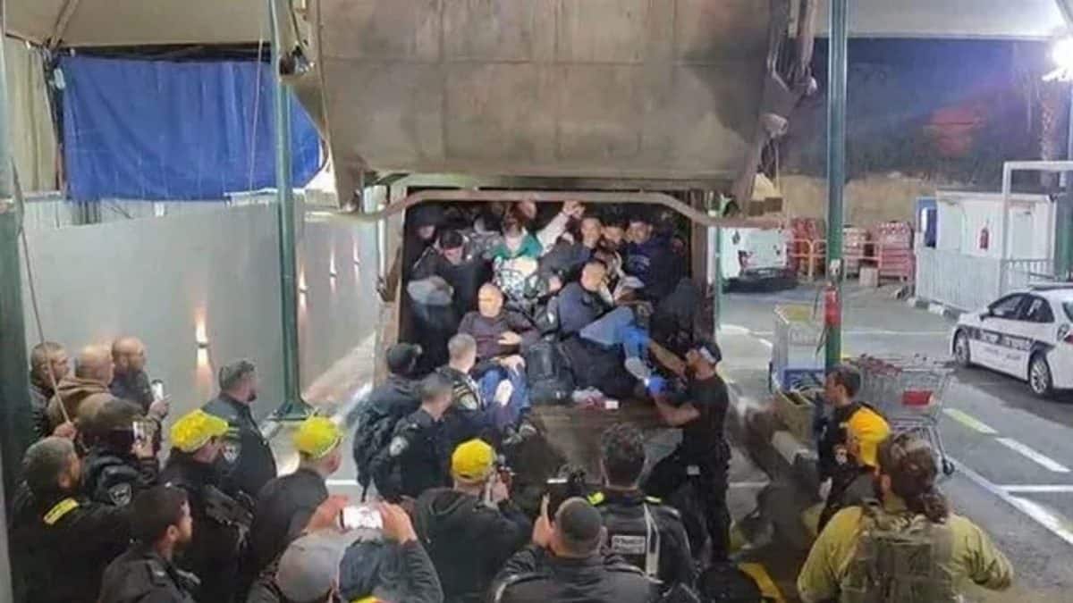 70 Palestinian workers found squeezed into a garbage truck trying to enter Israel | Watch