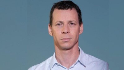 Segal, 43, is one of Israel's most influential journalists. He serves as a political commentator for Channel 12 news and a columnist for Yedioth Ahronoth. Image courtesy: X/@AmitSegal