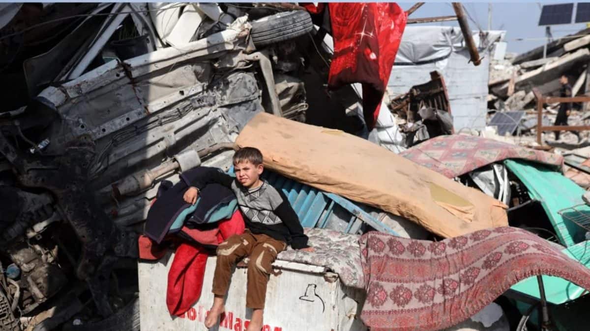 Israeli strikes kill 7 in Gaza despite ceasefire as IDF targets ‘armed cell’