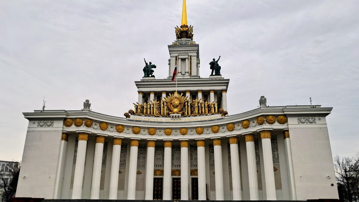 The Exhibition of Achievements of the National Economy, VDNH is the largest trade show, museum, and entertainment complex in the world. Credits/Arpita The Exhibition of Achievements of the National Economy, VDNH is the largest trade show, museum, and entertainment complex in the world. Credits/Arpita