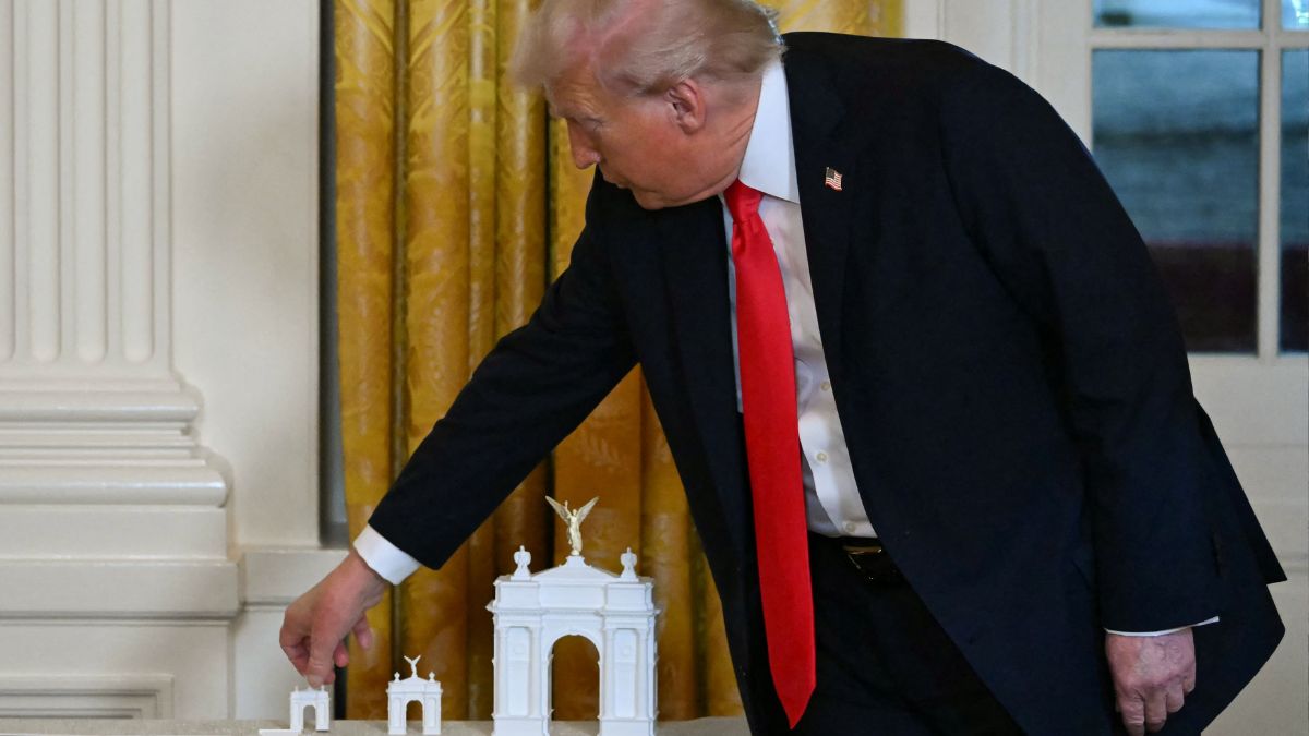 Trump administration unveils plans for colossal triumphal arch in Washington