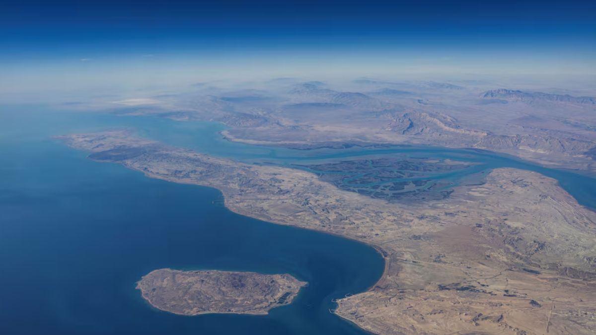 Iran-Israel War Live Updates: Iran positions control of Strait of Hormuz as strategic leverage for its demands