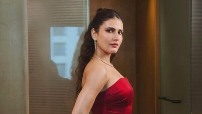 ফাতিমা সানা শেখের বিবর্তন: 'যে গল্পগুলি আমাকে অস্বস্তিতে ফেলে, সেগুলির প্রতি আকৃষ্ট হই'