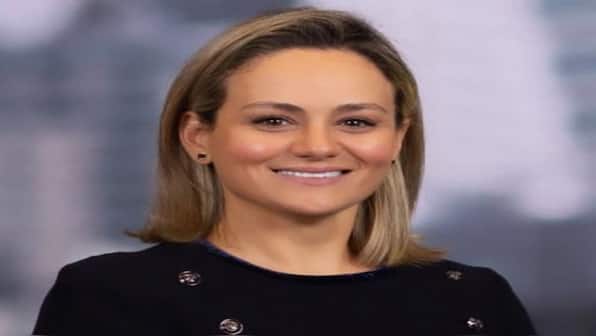 JPMorgan executive Lorna Hajdini accused of drugging, sexually abusing junior banker in lawsuit — image 4