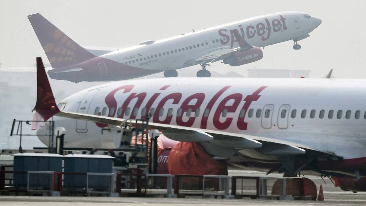 NCLT allows Aviator ML to withdraw SpiceJet plea after settlement; SpiceJet makes initial payment of $500,000 and faces ongoing cash-flow pressures