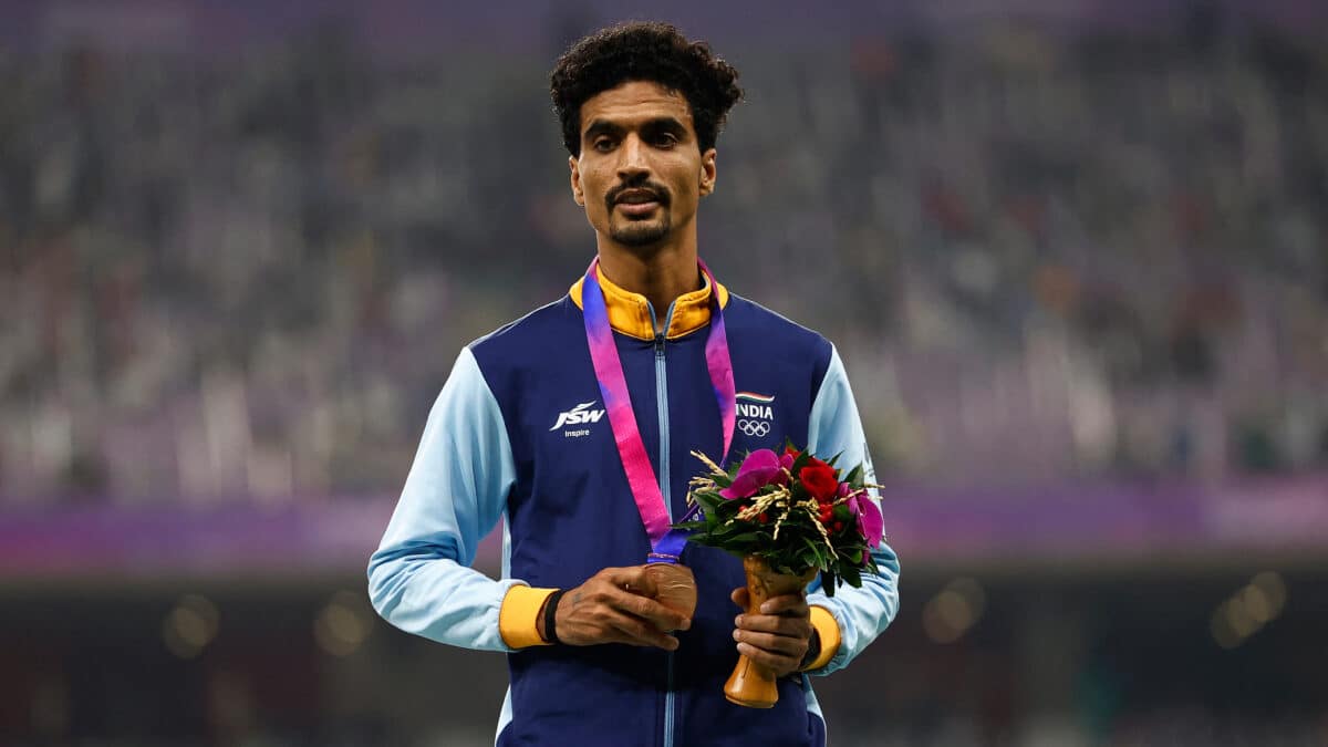Gulveer Singh shatters 5,000m national record with second-place finish at LA Track Fest