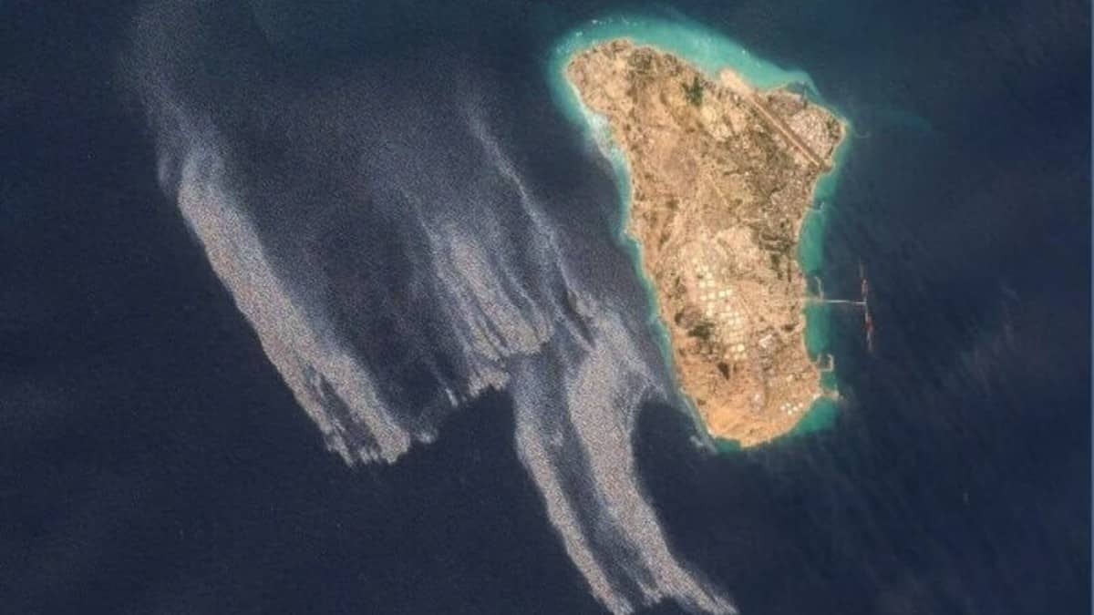 Satellite images show massive spill near Iran's Kharg Island