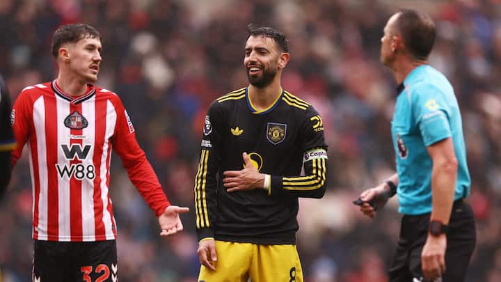Sunderland vs Man United Highlights: FT SUN 0-0 MUN; Sunderland, United play out goalless draw at Stadium of Light Sunderland vs Man United Highlights: FT SUN 0-0 MUN; Sunderland, United play out goalless draw at Stadium of Light