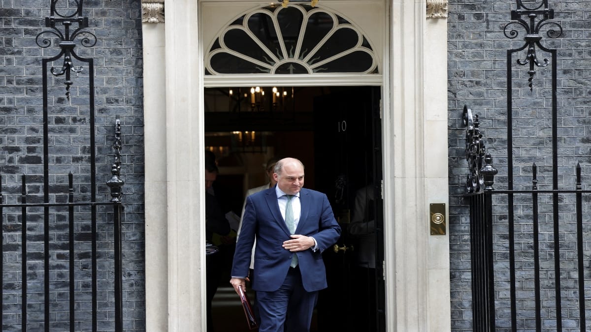 Russia places former UK defence secretary Ben Wallace on wanted list