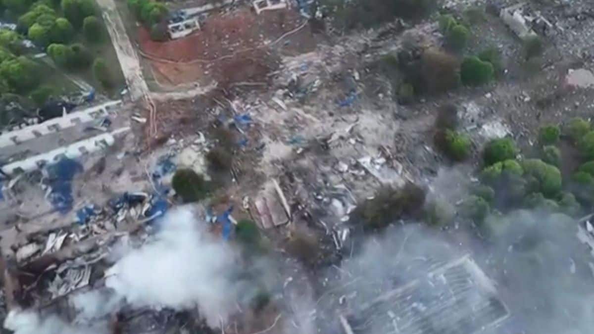 Factory explosion in central China kills 21, injures 61, rescue efforts underway