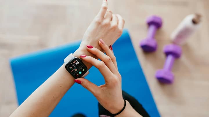Japanese scientists develop sweat-powered wearable for effortless health tracking