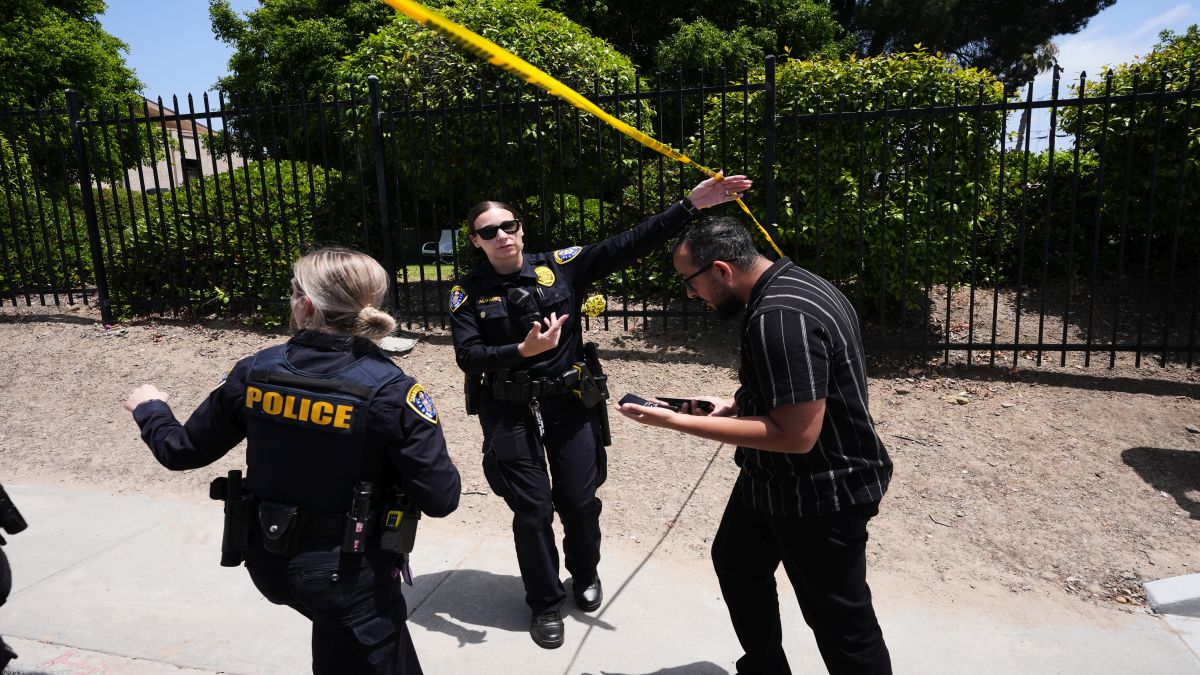 US authorities investigate 'hate crime' motive in San Diego Mosque shooting US authorities investigate 'hate crime' motive in San Diego Mosque shooting