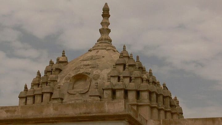 Inside the 134-year-old Vishnu temple in Iran that Amitabh Bachchan posted about Inside the 134-year-old Vishnu temple in Iran that Amitabh Bachchan posted about