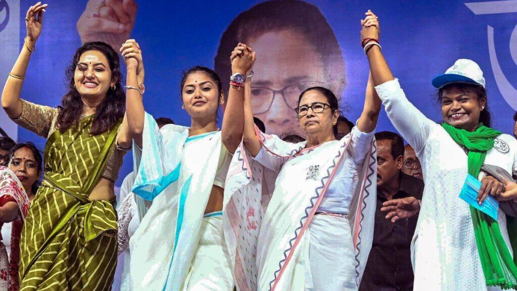 mamata banerjee saayoni ghosh