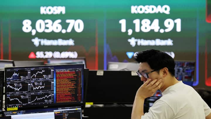 South Korean stocks plunge as much as 7% as AI jitters hammer Samsung, SK Hynix South Korean stocks plunge as much as 7% as AI jitters hammer Samsung, SK Hynix