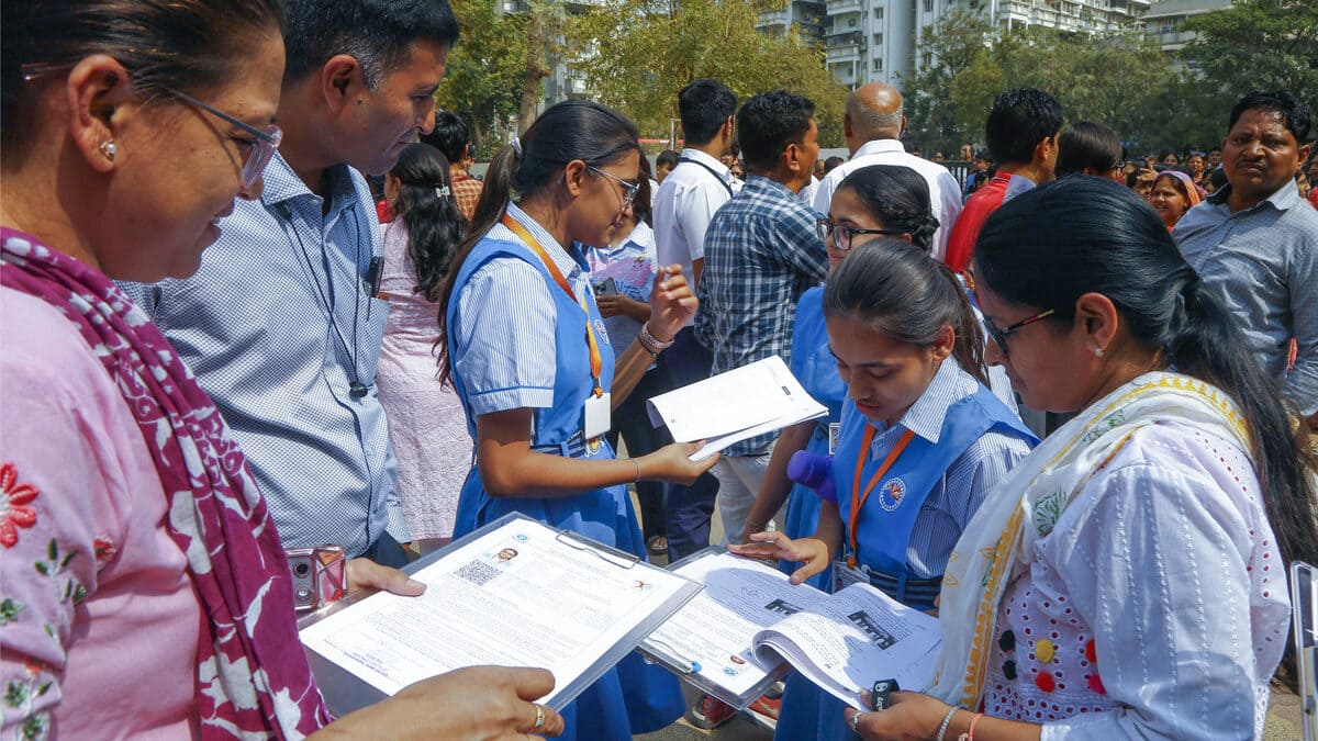 CBSE chairman, secretary transferred as government orders inquiry amid OSM row