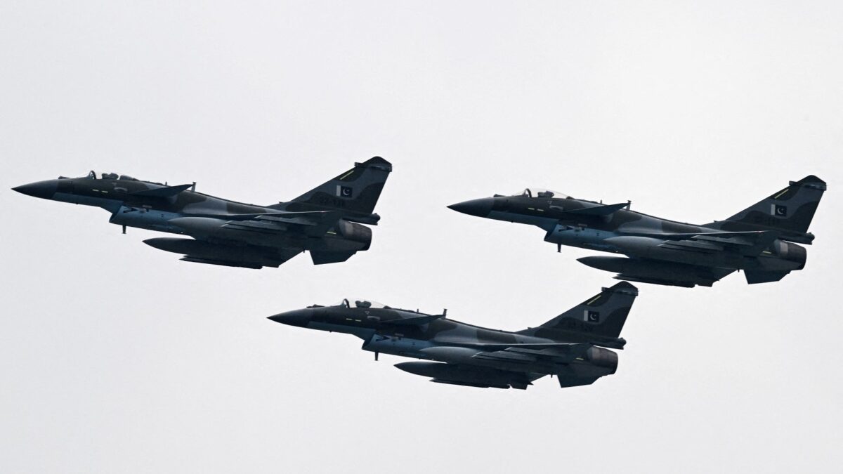 Bangladesh moves to buy 24 Chinese J-10CE fighter jets amid deepening defence ties with Beijing – Firstpost