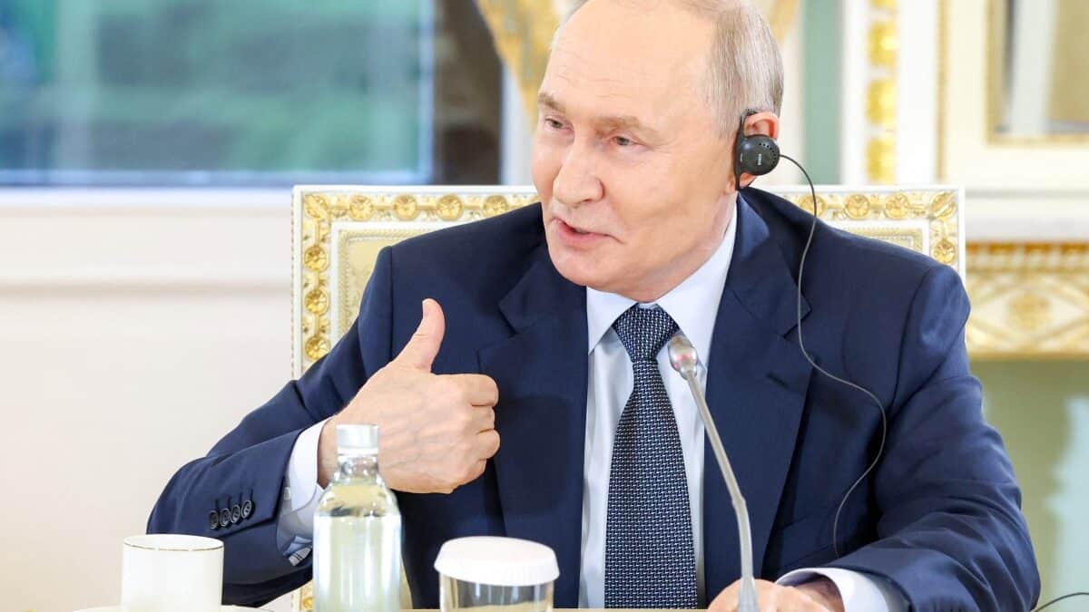 Globe at a glance: From Putin's Su-57 co-production pitch to Trump's praise for PM Modi
