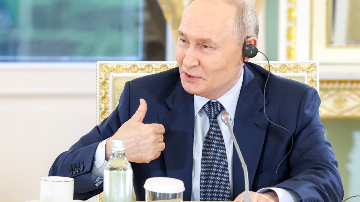 Globe at a glance: From Putin's Su-57 co-production pitch to Trump's ...