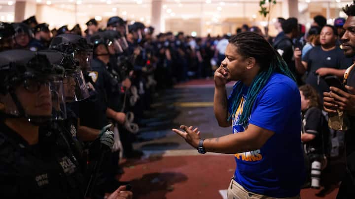 NBA finals watch party goes haywire after fans clash with police at Bryant Park | WATCH VIDEO Firstpost Image