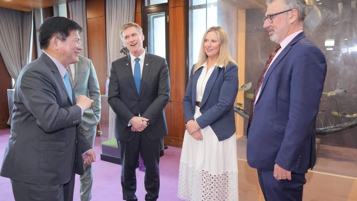 China bans 4 New Zealand MPs for visiting Taiwan