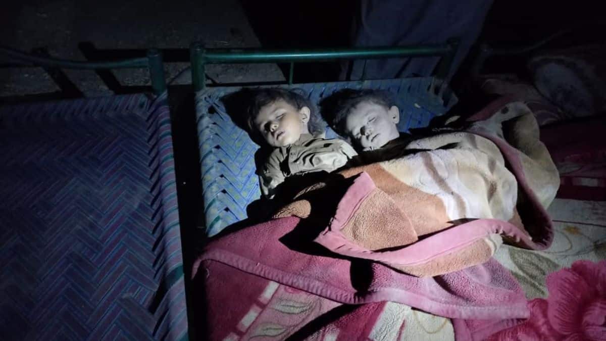 13 Afghans killed in Pakistani strikes, say Taliba