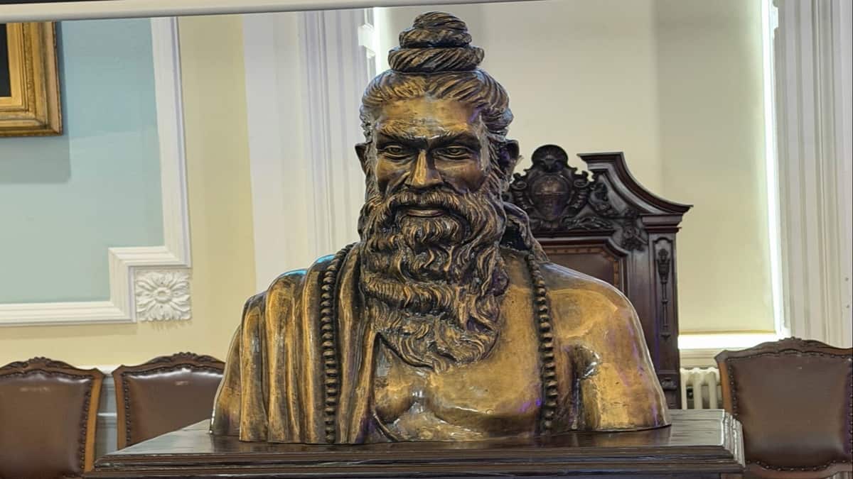Sushruta statue unveiled at Edinburgh’s Royal College of Surgeons, honouring India’s medical legacy