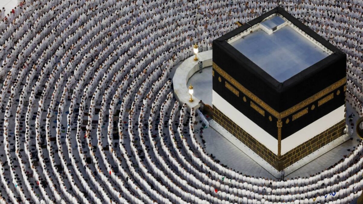 How artificial intelligence is transforming the Hajj experience in Saudi Arabia | Watch