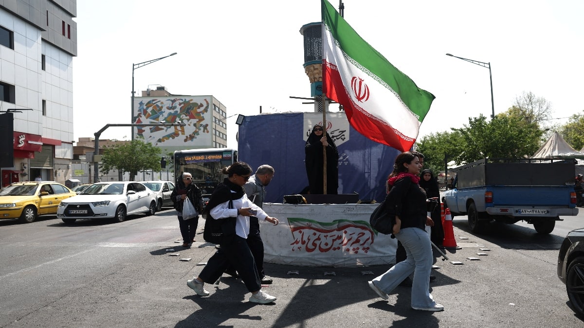Hardline Iranian protesters oppose proposed US deal as talks near breakthrough