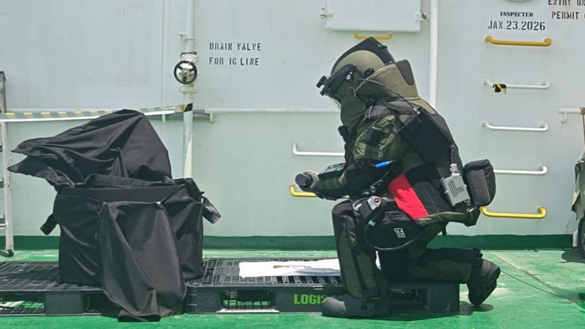 Indian Navy safely removes unexploded missile warh