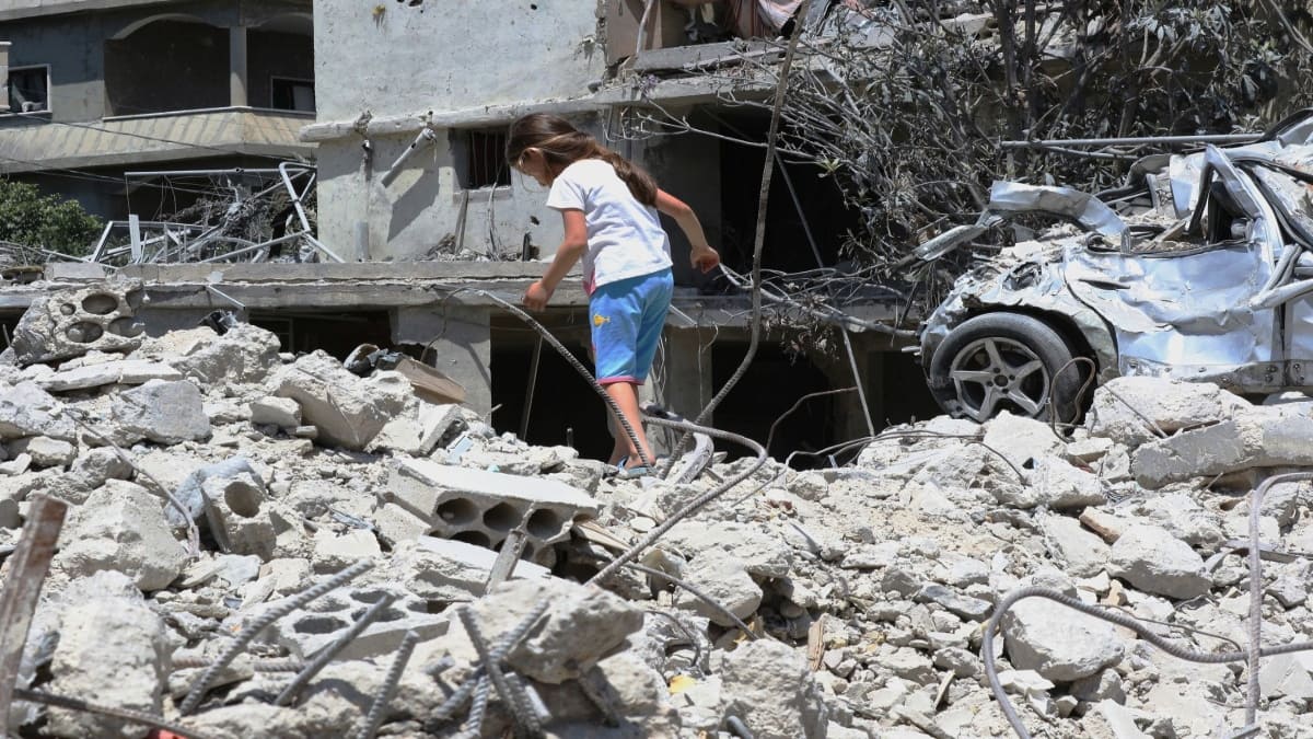 One killed in Israeli strike on car in south Lebanon, first since Iran deal announcement