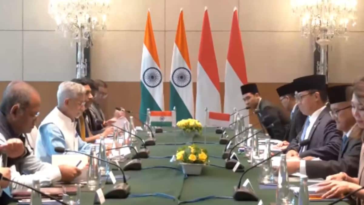 Jaishankar lauds longstanding ties between India & Indonesia
