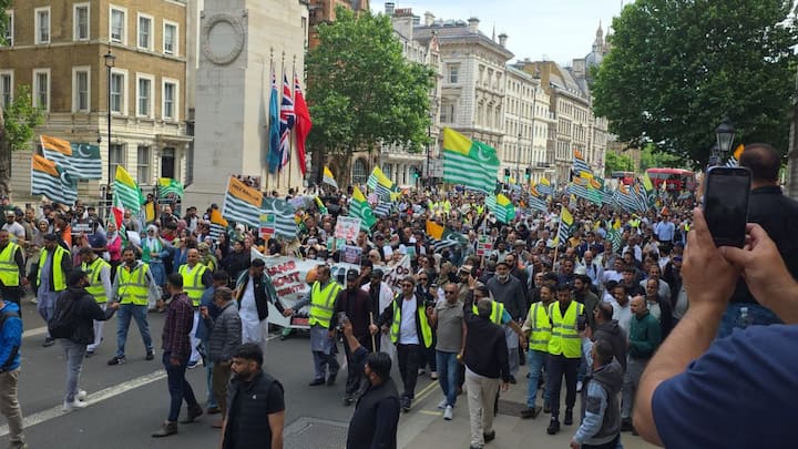 Thousands of British Kashmiris protest outside UK Parliament over alleged rights violations in PoJK