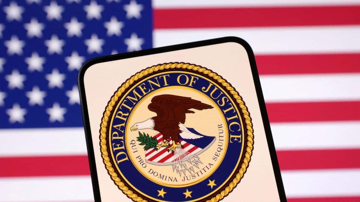 'Too bad we didn't recognise you': US Justice Department probes NY coffee shop over post targeting pro-Israel lawmaker