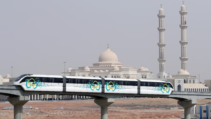 Egypt's driverless monorail set to challenge China's record as the world's longest Egypt's driverless monorail set to challenge China's record as the world's longest