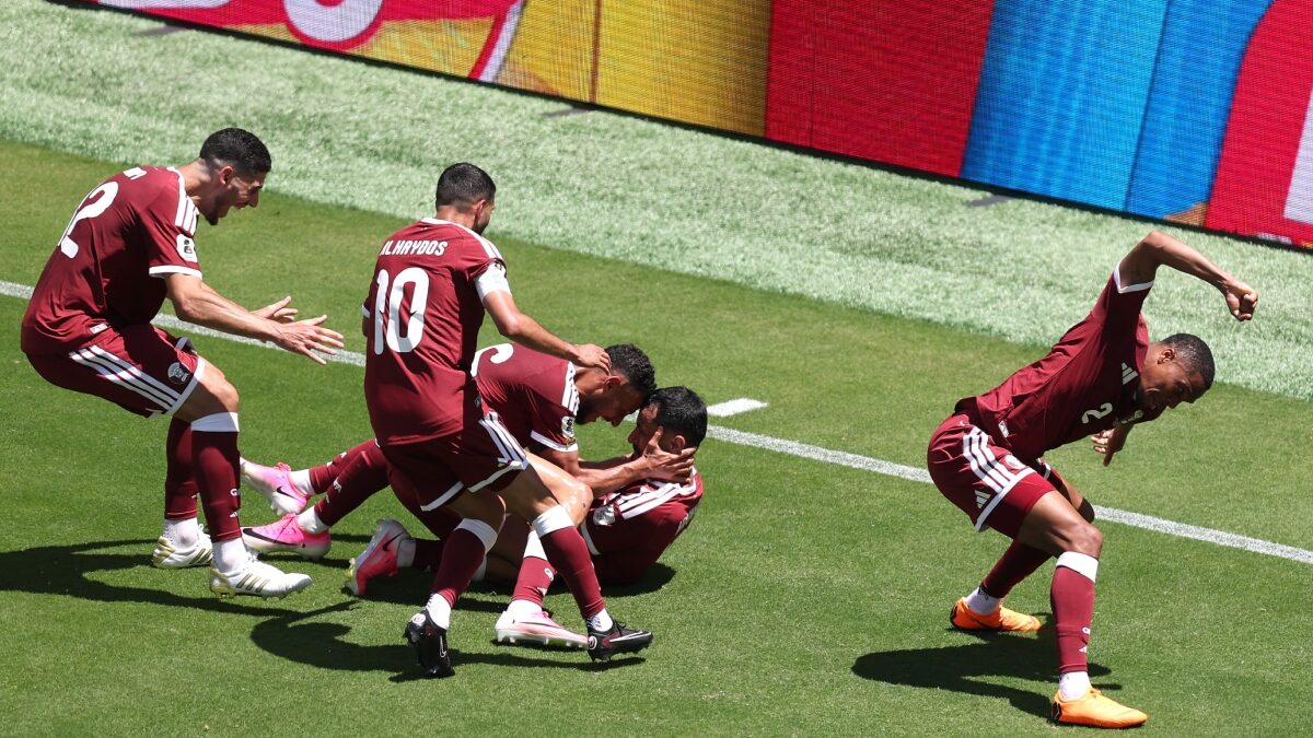 Qatar players celebrate wildly after dramatic injury-time equaliser secures historic draw against Switzerland: Watch – Firstpost