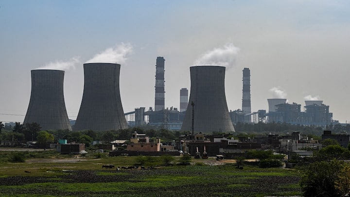 India's heatwave pushed electricity demand to new highs. Here's how the grid coped