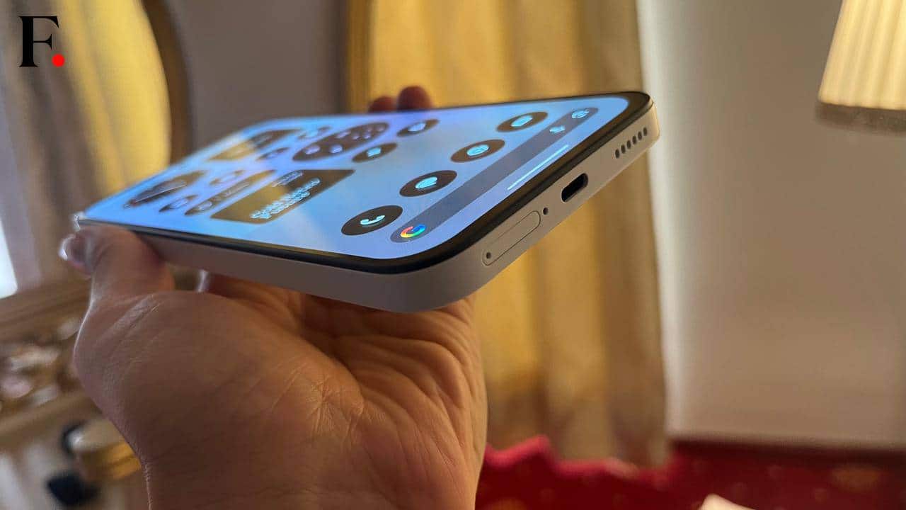 Nothing Phone 4b