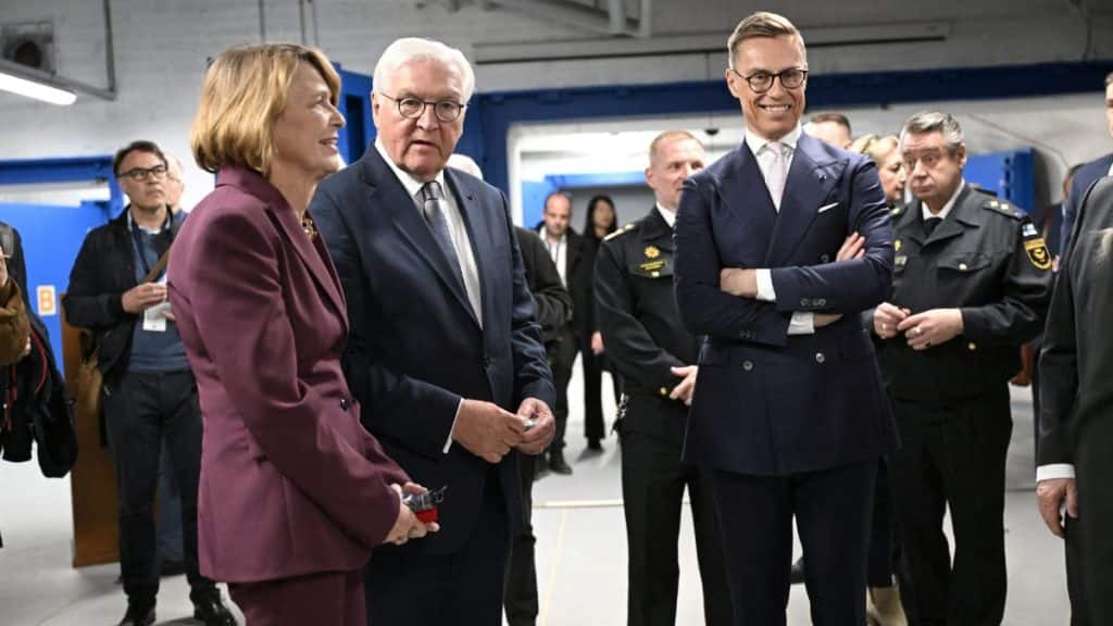 President of the Republic of Finland Alexander Stubb, Frank-Walter Steinmeier, President of the Federal Republic of Germany, Germany's first lady Elke Budenbender and other officials visit the Merihaka civil defence shelter in Helsinki, Finland May 7, 2026. File Image/Lehtikuva via Reuters