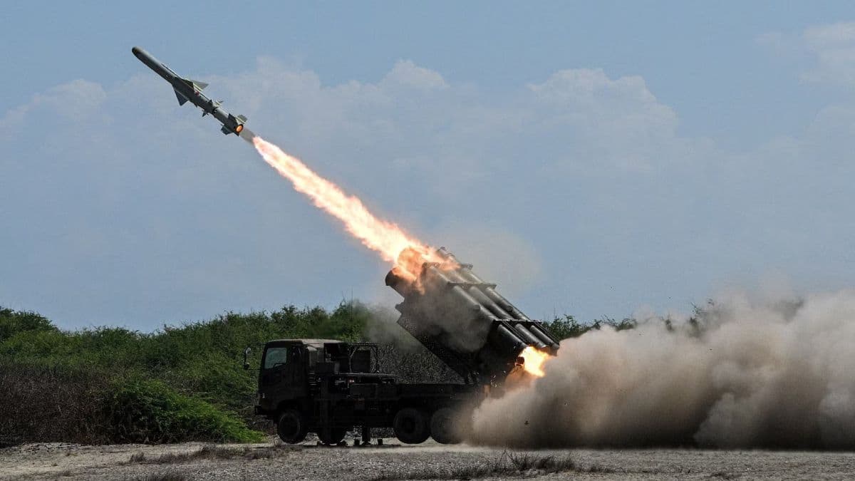UK to lead European initiative to make long-range missiles for Nato members