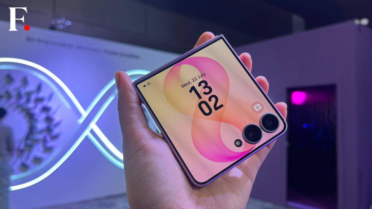 Samsung Galaxy Flip 8